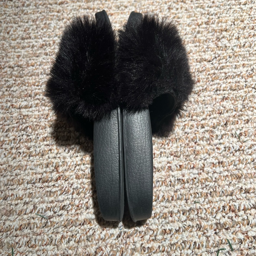 Faux fur slippers - Picture 4 of 7